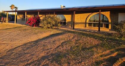 Spacious 4-bedroom house, horse property in charming Wickenburg, AZ