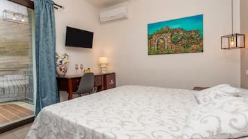 1 chambre, fer et planche Ă repasser, Wi-Fi gratuit, draps fournis