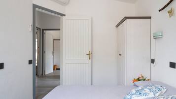 3 chambres, fer et planche Ă repasser, Wi-Fi gratuit, draps fournis