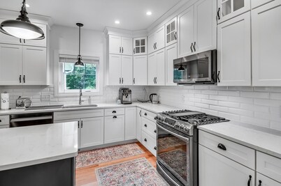 Saratoga Family Haven | Fire Pit + BBQ Grill + 5-Bedroom Home