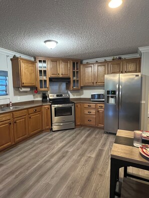 Microwave, oven, stovetop, dishwasher