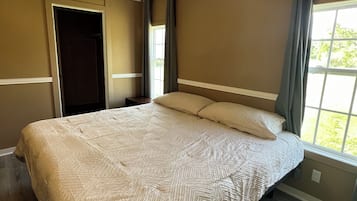 3 bedrooms, WiFi, bed sheets