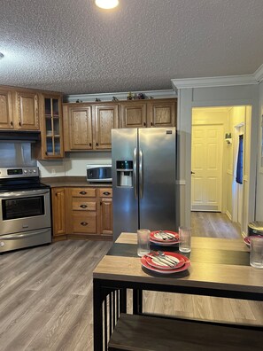 Microwave, oven, stovetop, dishwasher