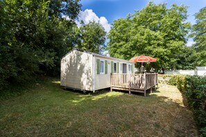 Exterior - Mobile Home 'Le Chataignier' with Shared Pool, Private Terrace and Private Garden (Saint-Pompon)