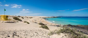 Vacation 'Casa Trisca Corralejo' with Sea View, Private Terrace and Wi-Fi