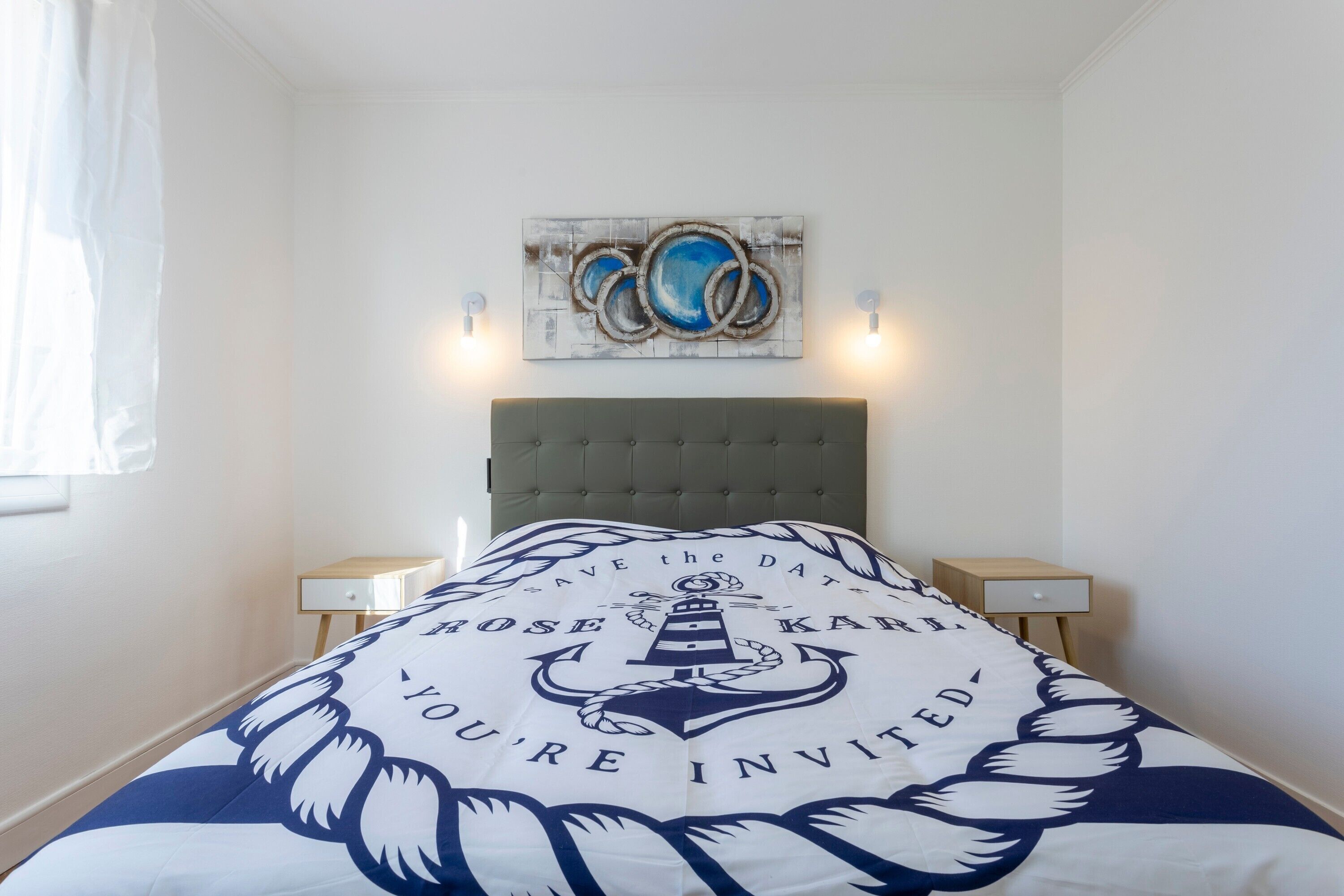 4 bedrooms, iron/ironing board, free WiFi