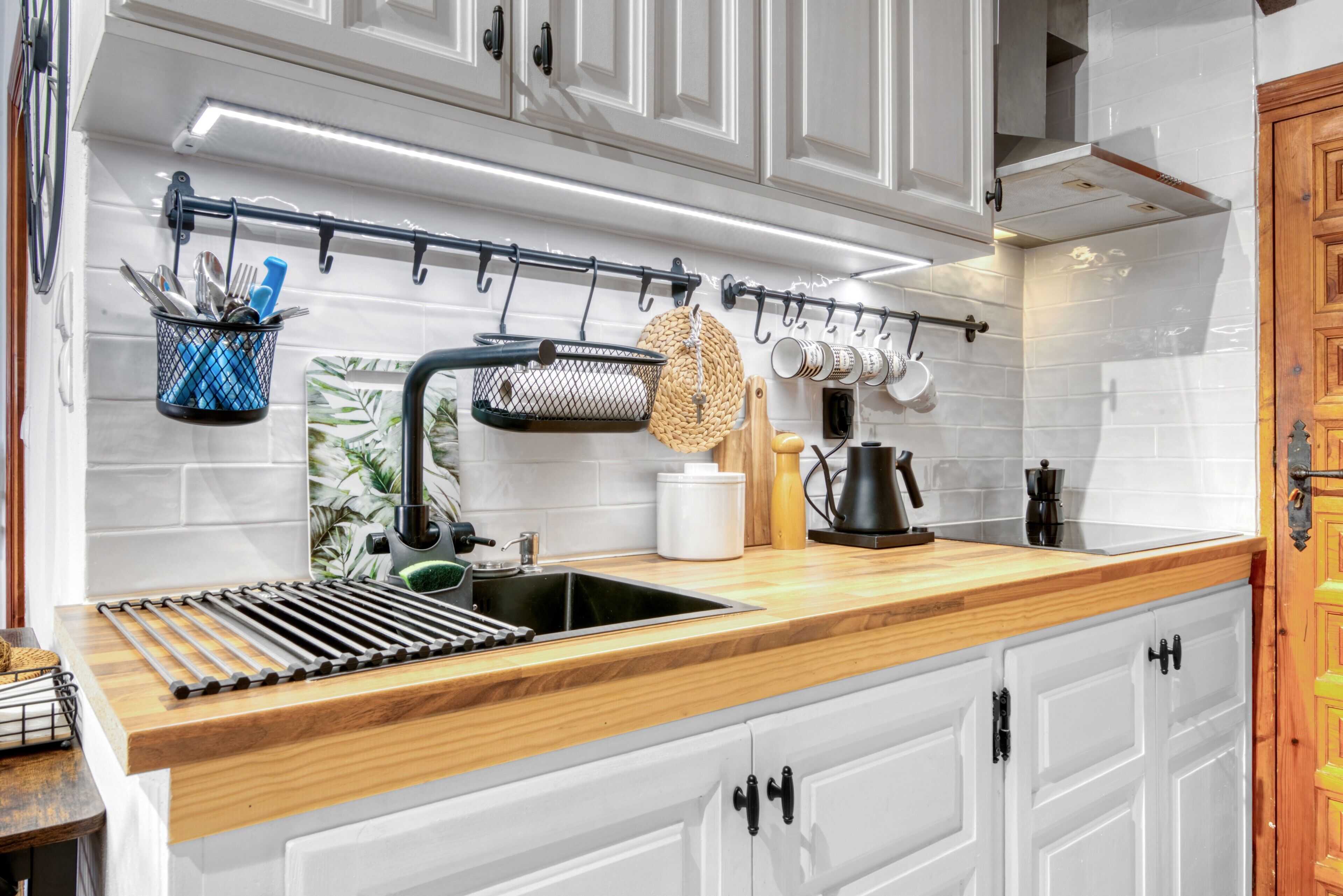 Fridge, microwave, stovetop, electric kettle