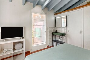1 chambre, Wi-Fi gratuit, draps fournis