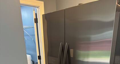 4-bedroom house, WiFi, AC in Bowling Green located less than 1/2 mile from WKU