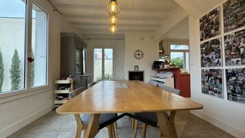 Rumah | Tempat makan