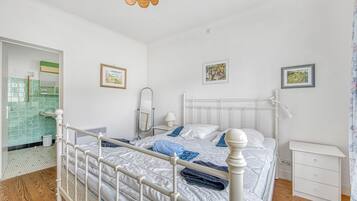 2 Schlafzimmer, Bügeleisen/Bügelbrett, kostenloses WLAN, Bettwäsche