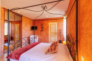 1 chambre, Wi-Fi gratuit, draps fournis