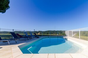 Pool - Room Myriam – Oriental Charm and Comfort – Shared Pool (Proissans)