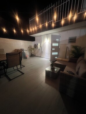 Terrace/patio - Chic apt , close to everything, 20%  Archie jet ski rentals island verde beach (San Juan)