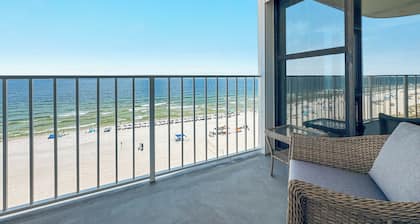 Just Listed! Updated 2BR/2BA Beachfront Getaway at Summerchase!