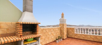 Holiday Home 'El Atico' with Sea Views, Private Terrace and Wi-Fi