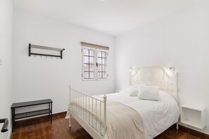 2 quartos, Wi-Fi de cortesia, roupa de cama