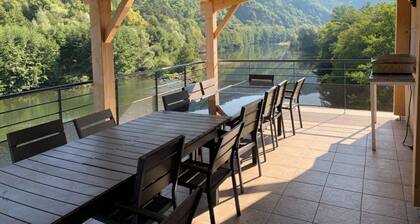 Casa rural 'Moulin De La Ribeyre' con vistas a la montaña, terraza privada y Wi-Fi