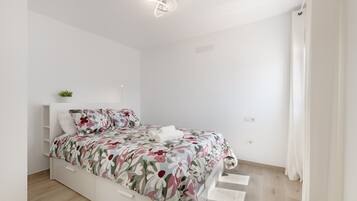 4 habitaciones, tabla de planchar con plancha y wifi gratis