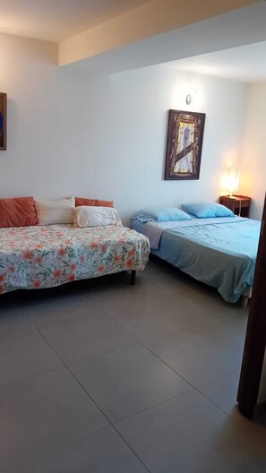 2 bedrooms, free WiFi, bed sheets