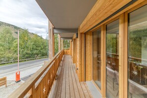 Property grounds - Apartment 'Les Vernettes' with Mountain View and Balcony (les deux alpes)