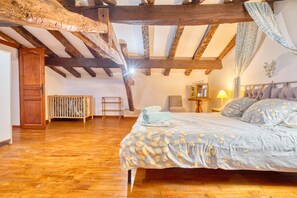 3 habitaciones, tabla de planchar con plancha y wifi gratis 