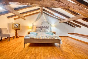 3 habitaciones, tabla de planchar con plancha y wifi gratis