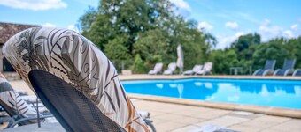 Le Nid – Charming Studio with Shared Pool and Panoramic View of the Dordogne