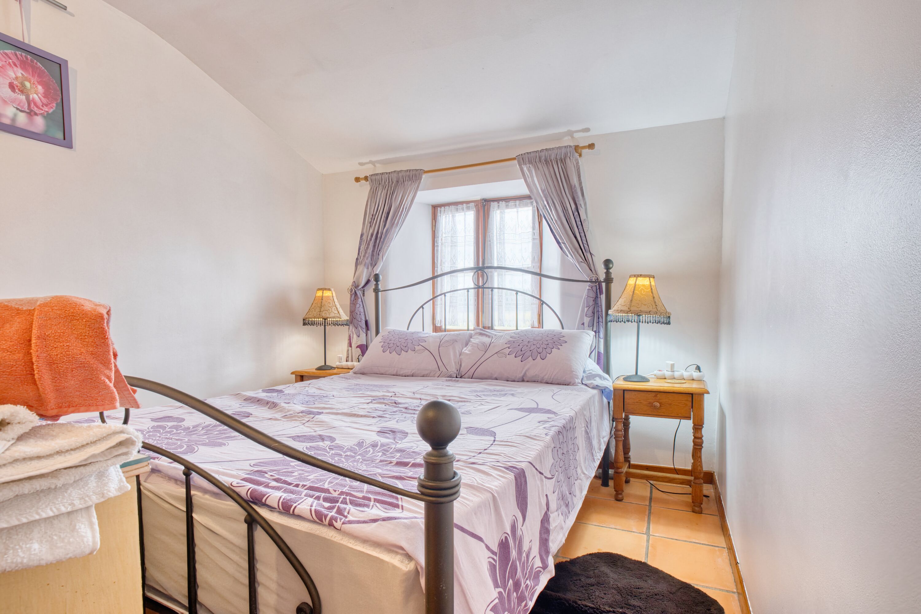 2 chambres, fer et planche à repasser, Wi-Fi gratuit, draps fournis