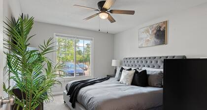 Brand New! Modern 1BD,1BA Hidden Gem w/King Bed, Patio, Fast WiFi & Free Parking