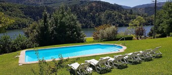 CASA DO LAVADOURO, overlooking the Douro River!