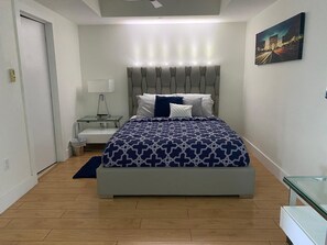 3 室のベッドルーム、WiFi、ベッドシーツ