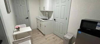 Private Suite in Federal Way