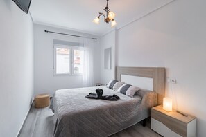 Bügeleisen/Bügelbrett, kostenloses WLAN, Bettwäsche