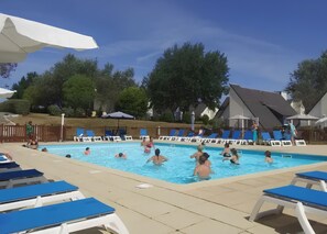 House | Pool