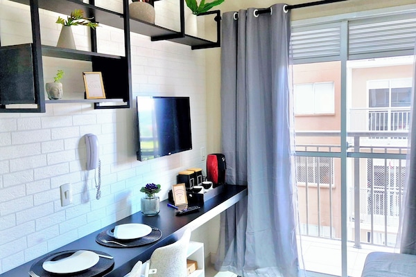 Standard Apartment, Lanai | Living area