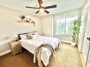 4 bedrooms, desk, iron/ironing board, travel cot