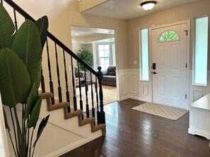 Interior - Spacious Gathering Place 2x Living Rooms & Dining Rooms + Fenced Private Yard (South Jordan)