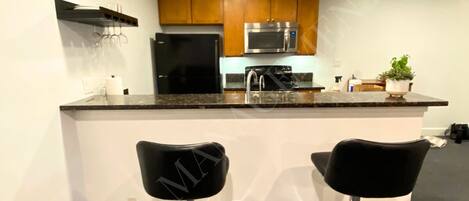 Microwave, oven, stovetop, dishwasher