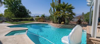 2 king beds, near UCR, pool & arcade.