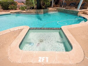 Outdoor pool - 5BR Pool, Sauna & Game Room,Near UCR (Riverside)