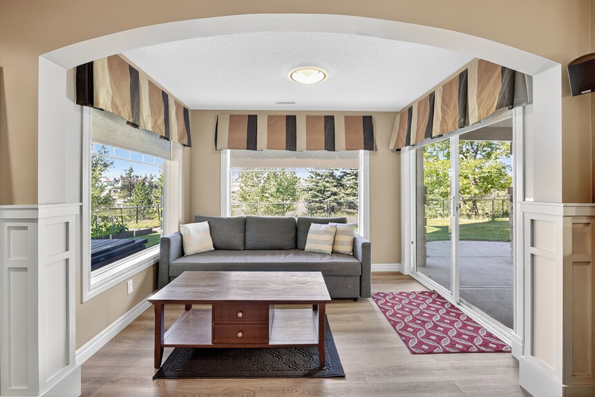 Luxury Home, 5 Br, 10 Beds, Crib, Sleeps 12, Office Room, Play Room, 12m To Yyc. - Calgary