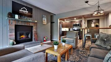 Smart TV, fireplace