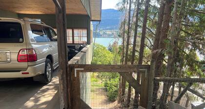 Private Room with Lake View | Walking distance to Wood Lake