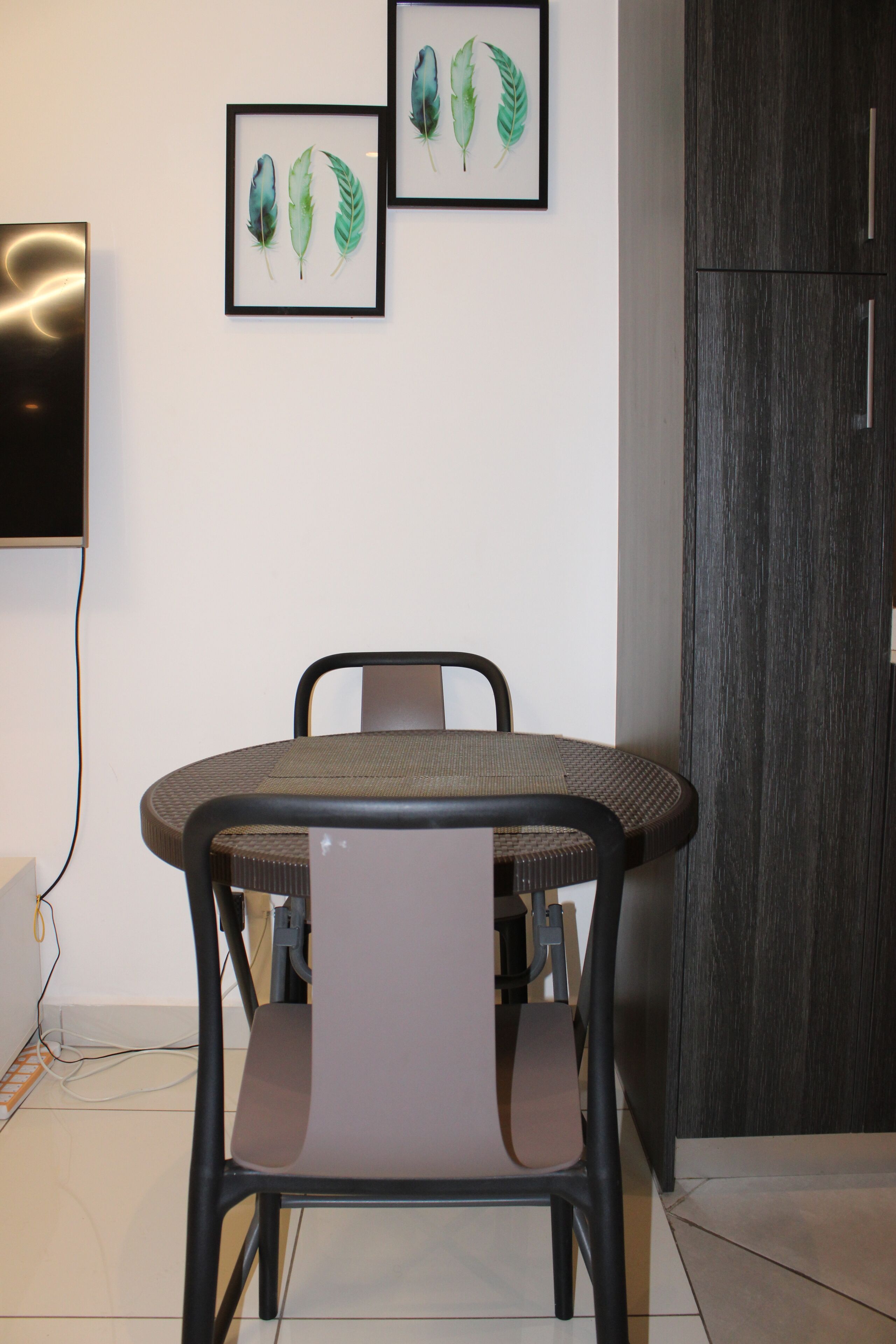 Deluxe studio suite, balkon, uitzicht op de stad | Dineerruimte