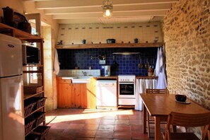 Réfrigérateur, four, plaque de cuisson, lave-vaisselle