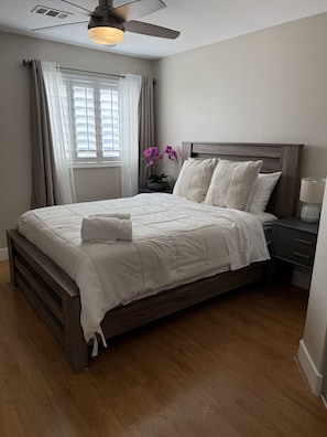 6 soverom, strykejern/-brett, wi-fi og sengetøy