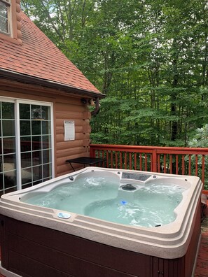 Bain à remous extérieur