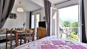 1 dormitorio, tabla de planchar con plancha, wifi gratis