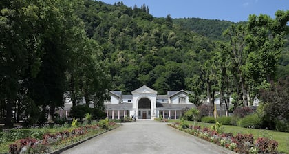 Apartment 'L'Encatador - Bagnères-de-Luchon' with Mountain View